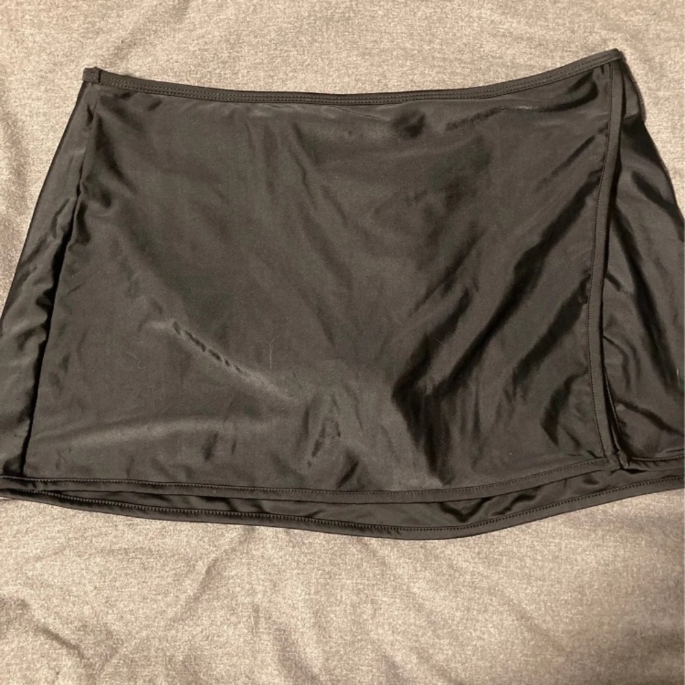 Black swimsuit skirt